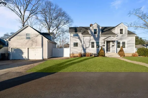 $2,500 | 5 Shippen Avenue, Warwick, RI 02888