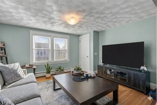 $2,500 | 5 Shippen Avenue, Warwick, RI 02888