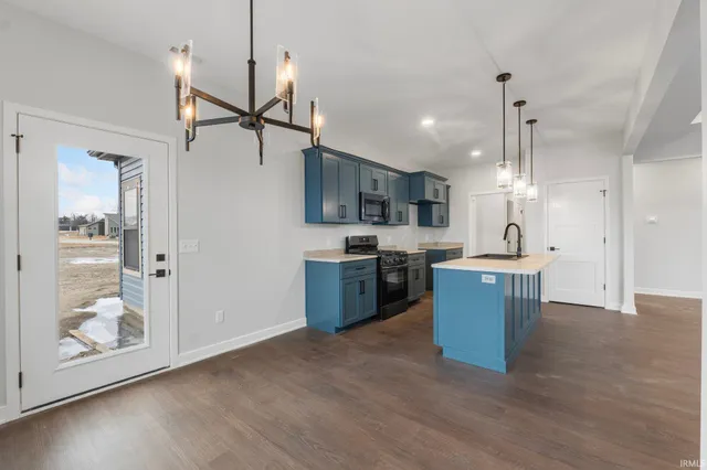 $369,900 | 1407 Tamalpais Drive, Fort Wayne, IN 46818