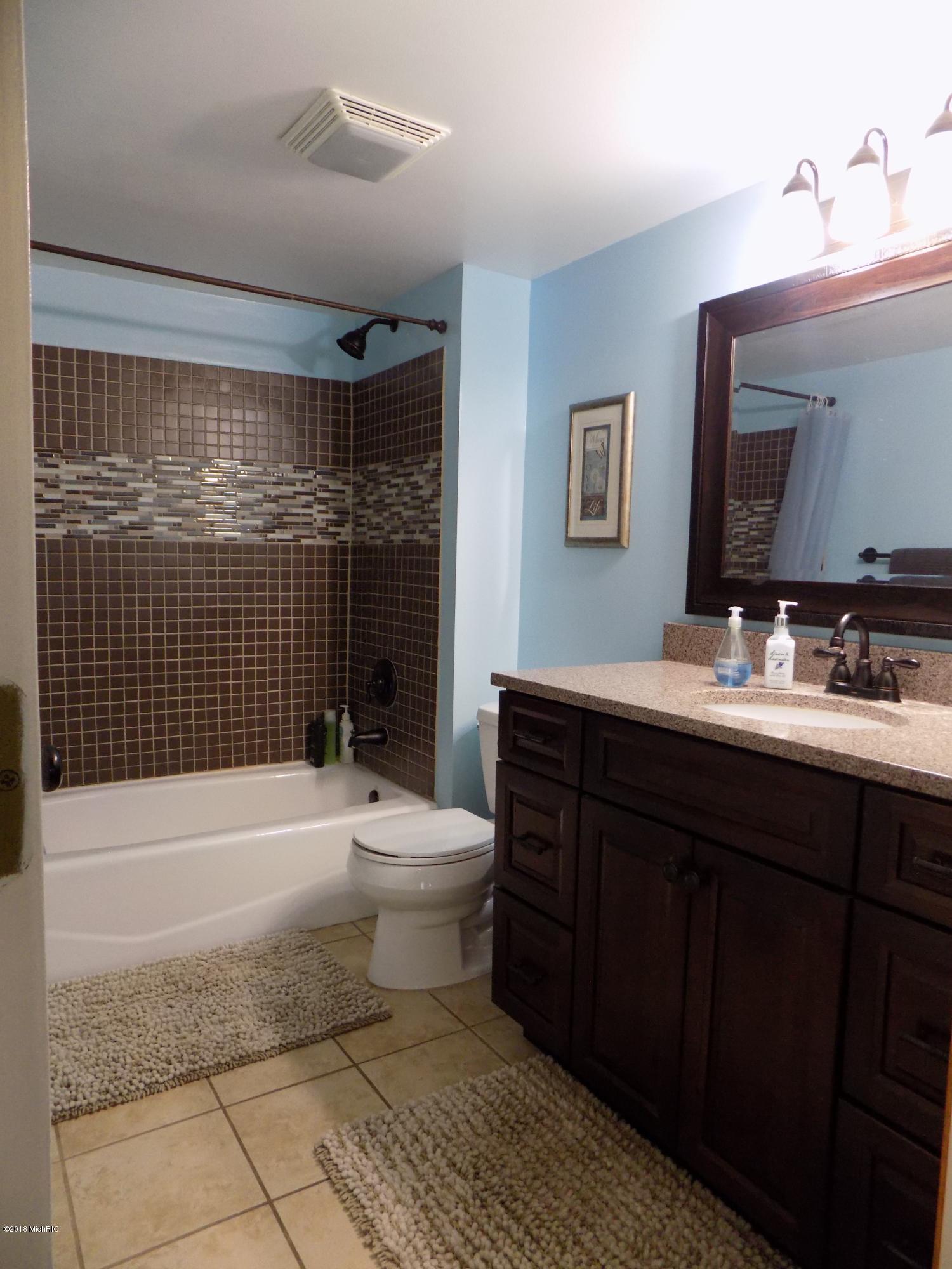 12708 Harrisburg Road Ravenna, MI 49451 - Photo 20 of 38 DSCN1145
