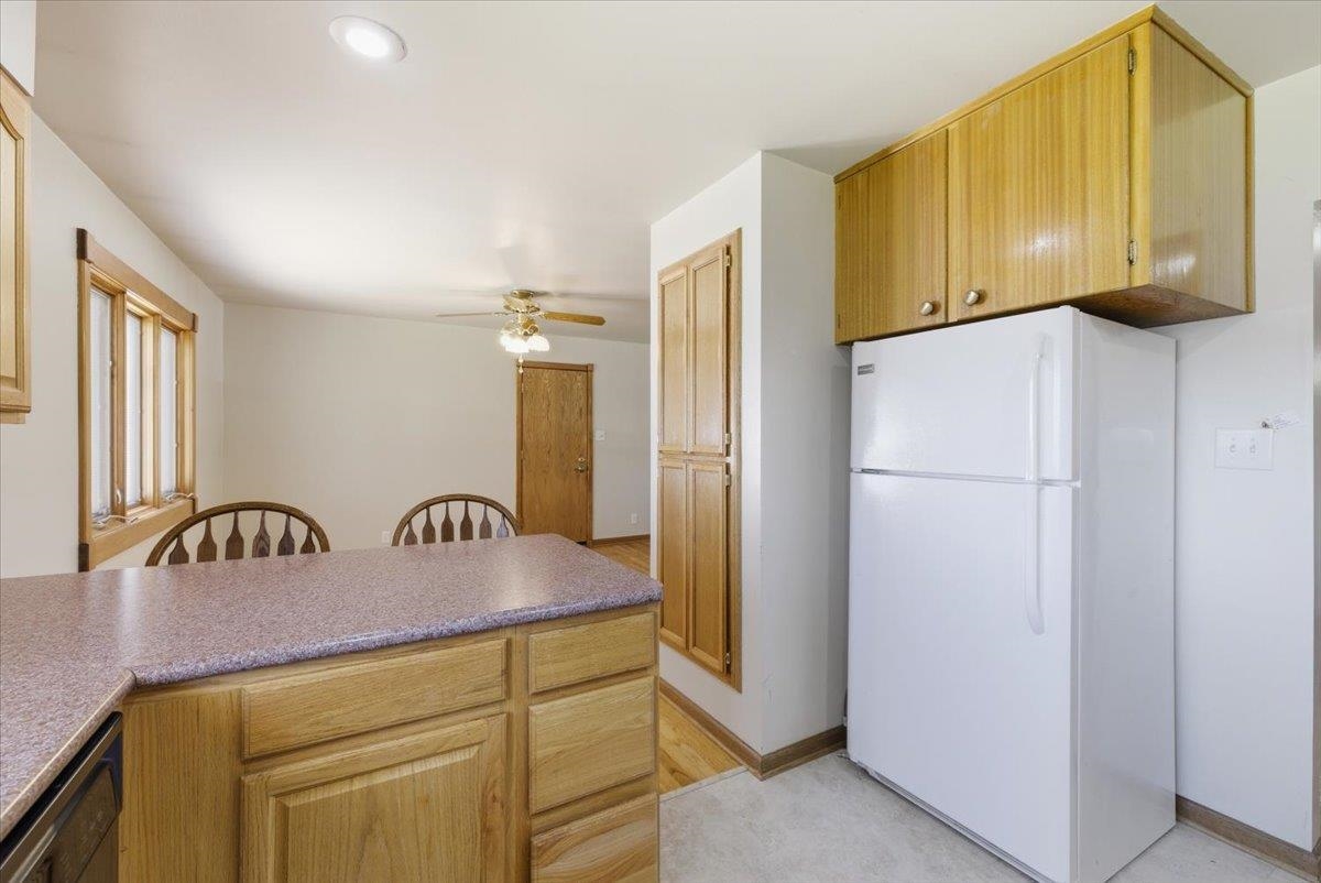 3025 Hamilton Way Casper, WY 82609 - Photo 10 of 32