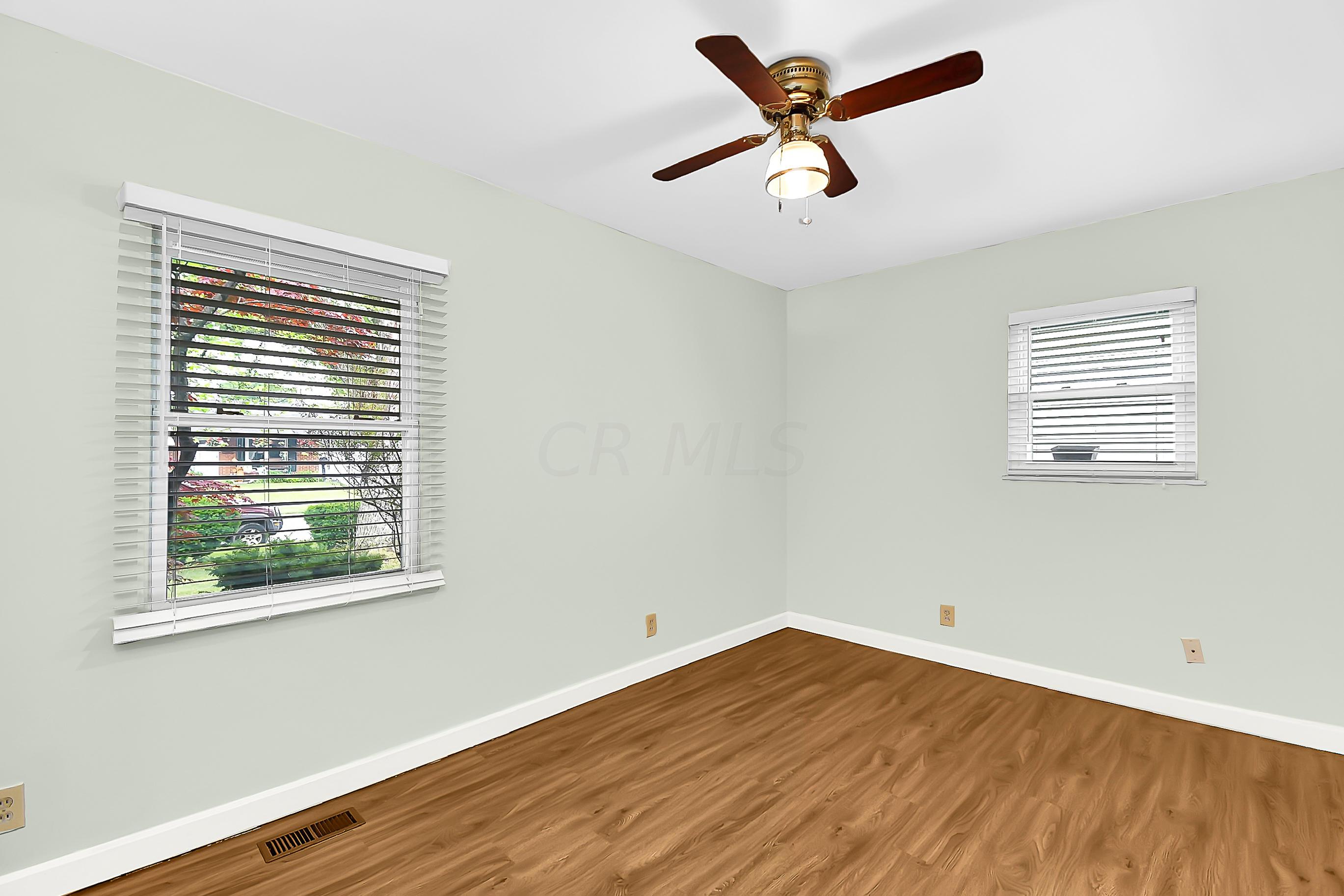450 Redmond Road Columbus, OH 43228 - Photo 12 of 20 Gallery Image 12