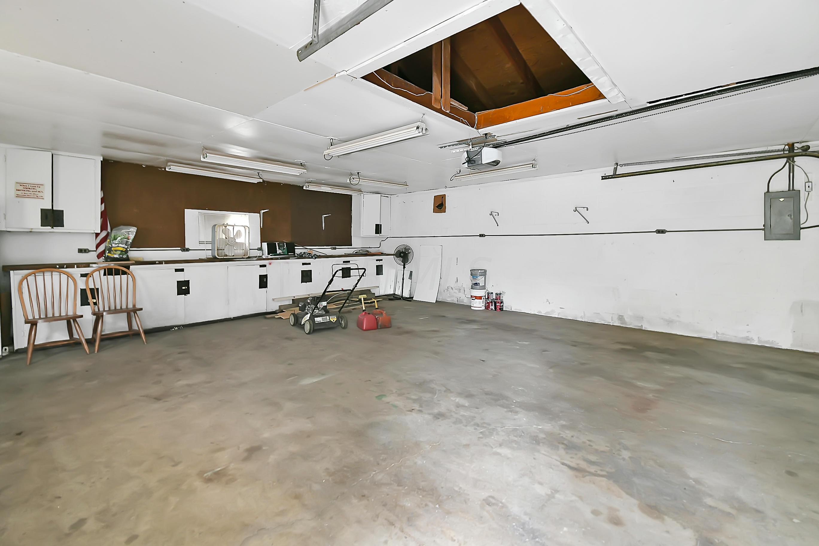 450 Redmond Road Columbus, OH 43228 - Photo 20 of 20 Gallery Image 20