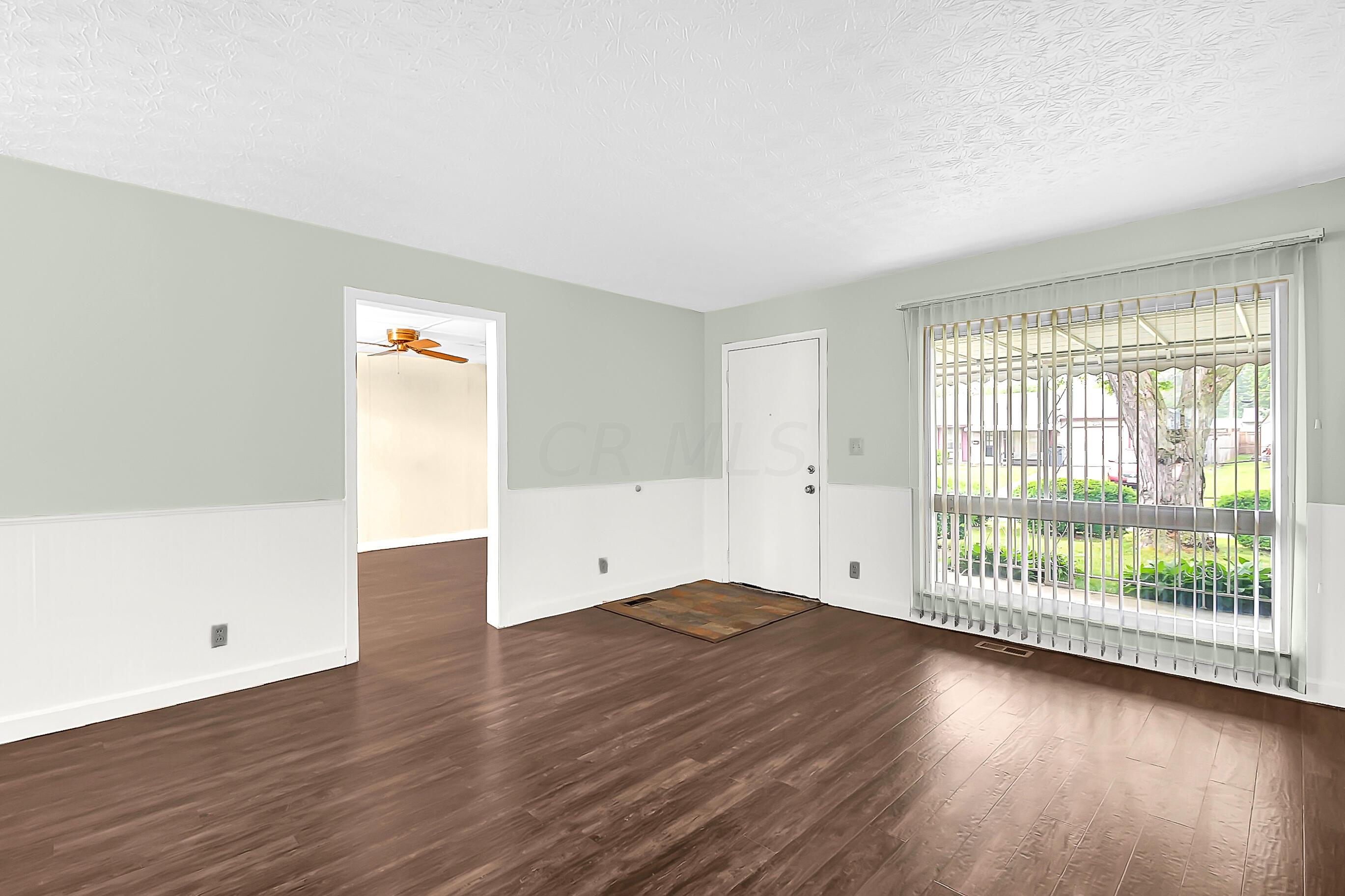 450 Redmond Road Columbus, OH 43228 - Photo 6 of 20 Gallery Image 6