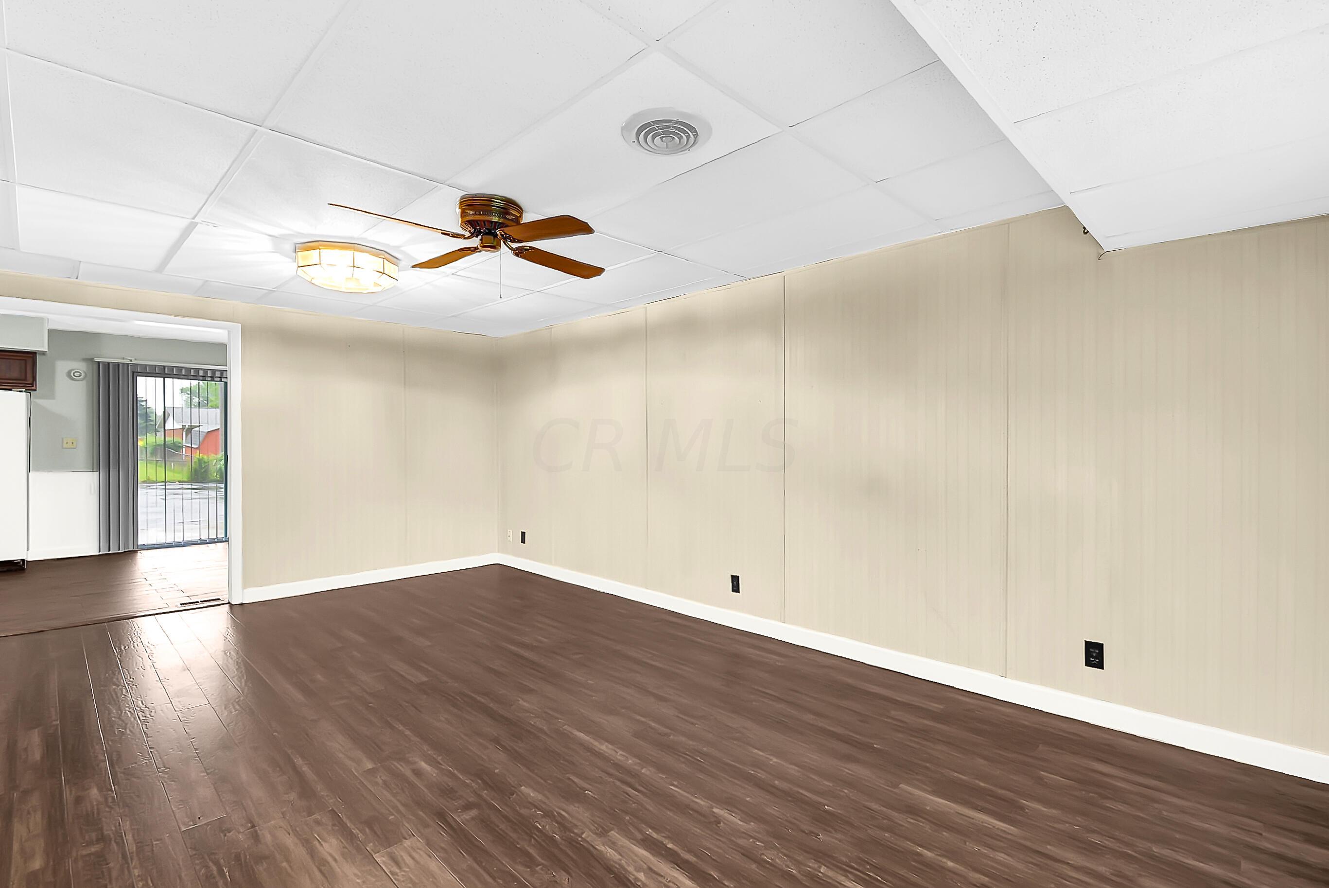 450 Redmond Road Columbus, OH 43228 - Photo 7 of 20 Gallery Image 7