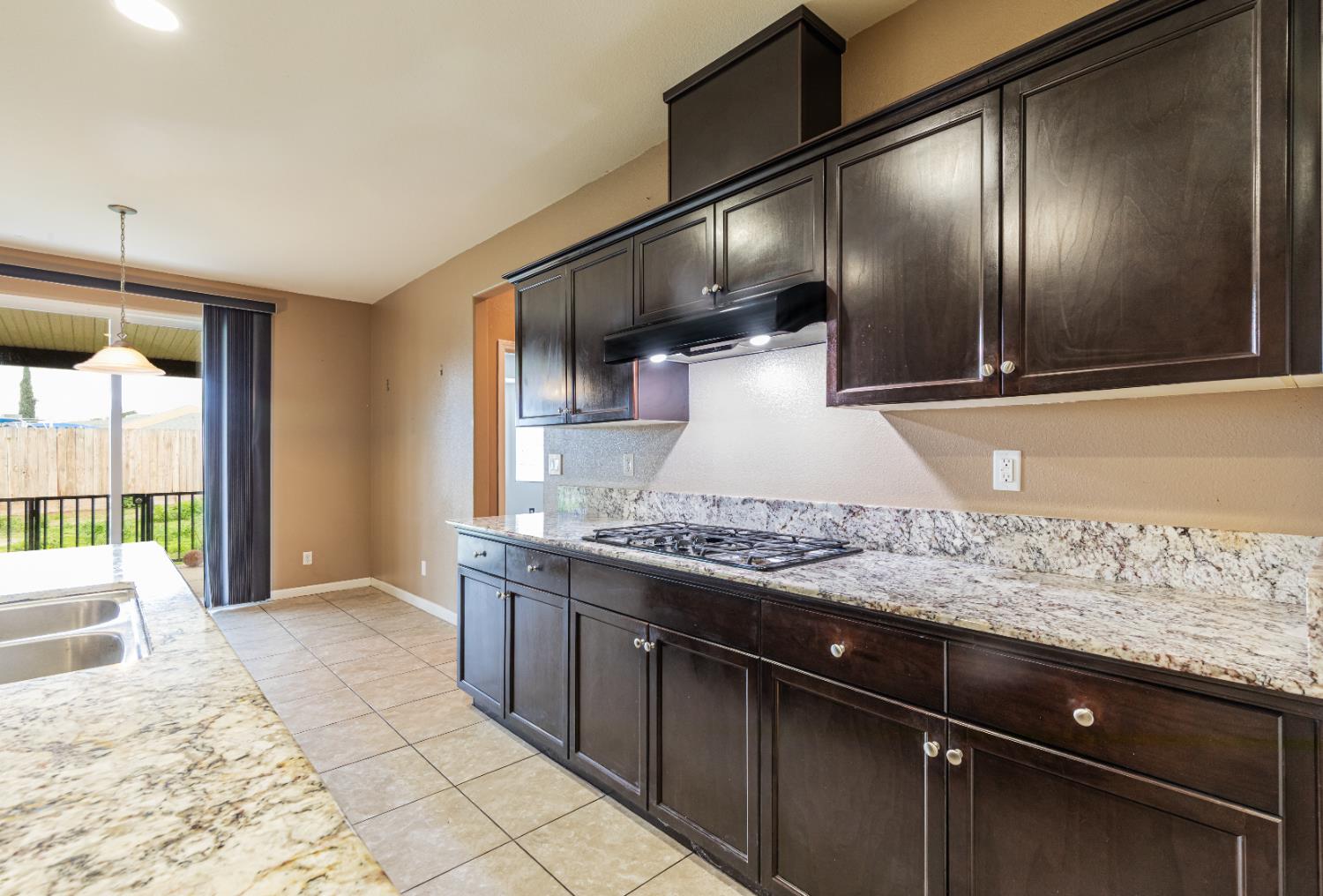 863 Legacy Drive Lemoore, CA 93245 - Photo 13 of 33