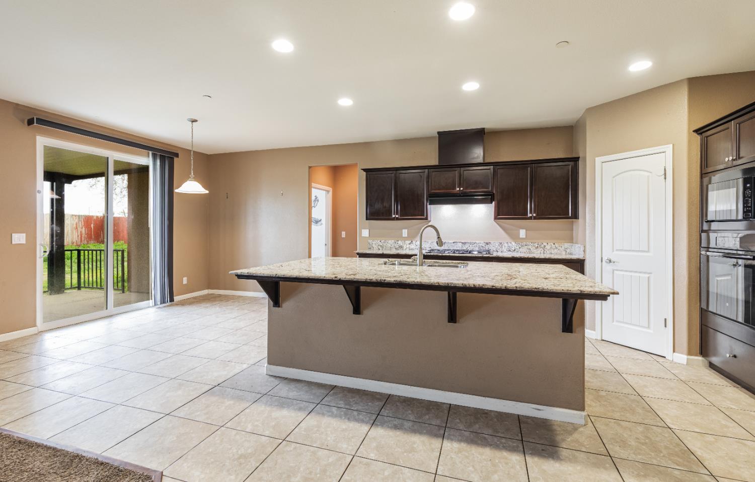 863 Legacy Drive Lemoore, CA 93245 - Photo 8 of 33