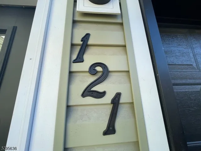 $2,700 | 119-121 Lewis Street, Unit 1, Paterson, NJ 07501