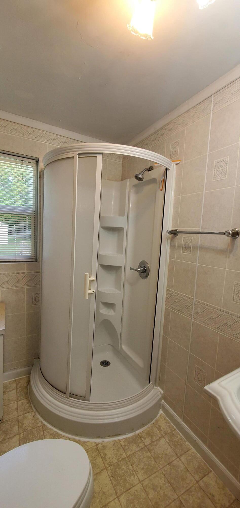 2203 Fairfield Road Portage, MI 49002 - Photo 30 of 48 Bathroom