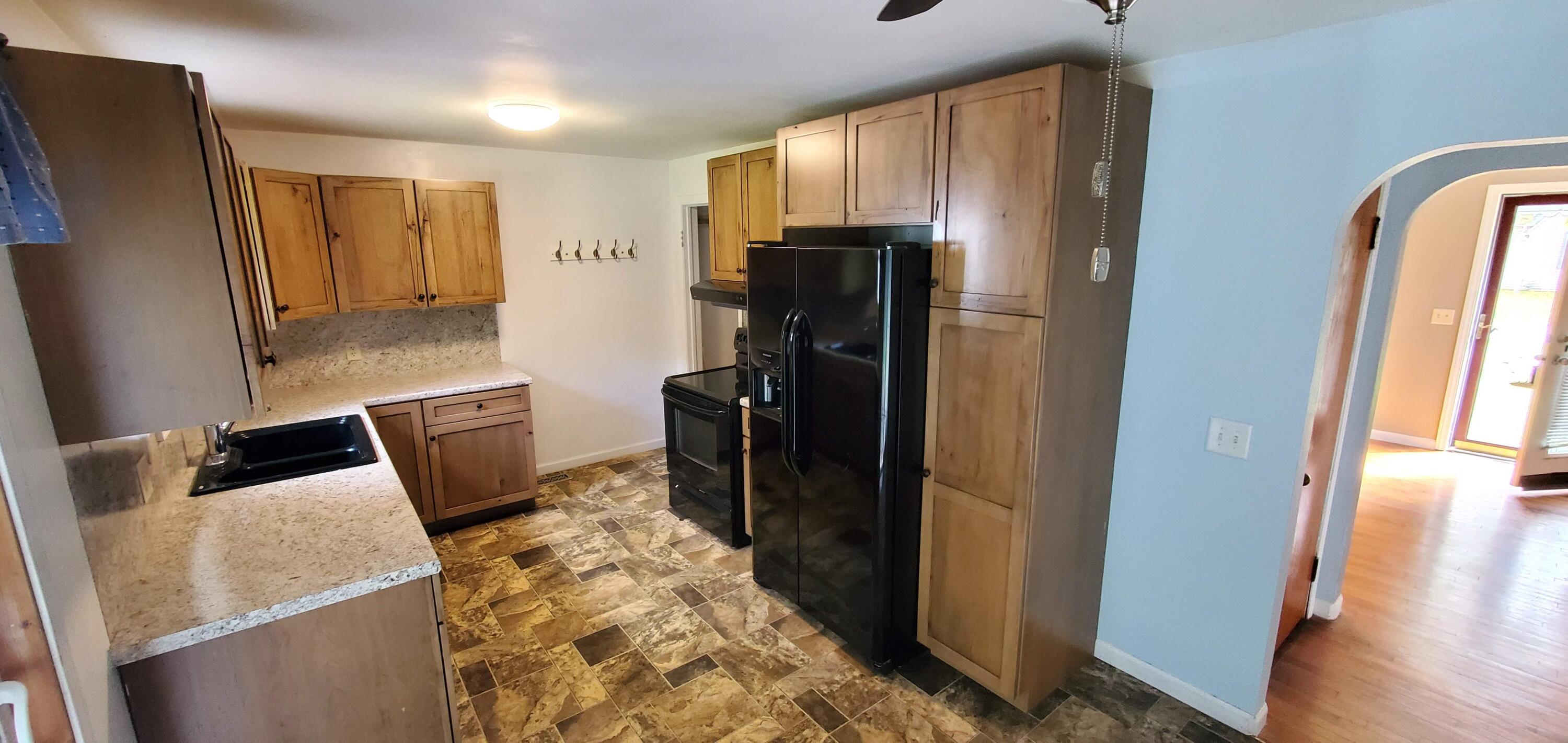 2203 Fairfield Road Portage, MI 49002 - Photo 8 of 48 20231008_153401