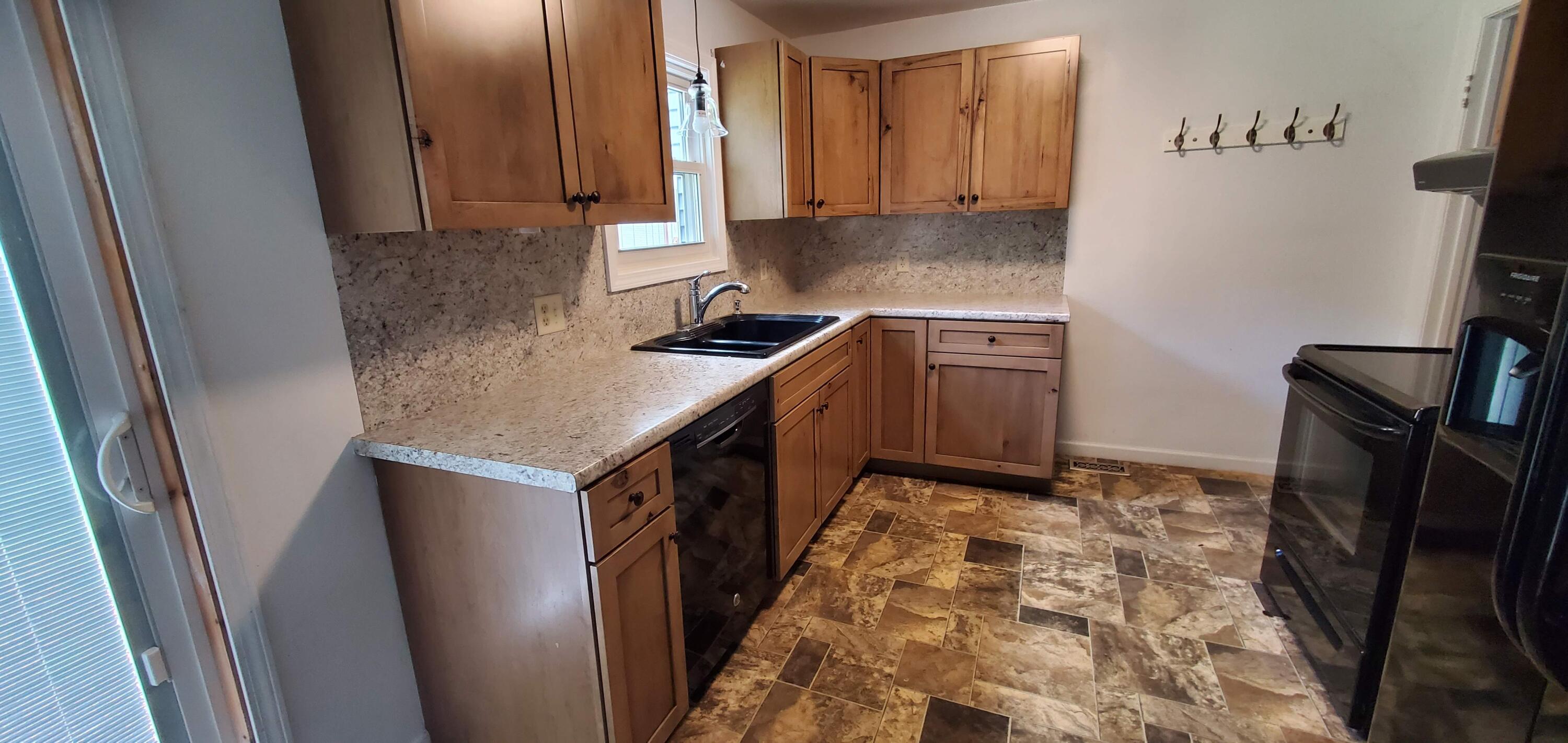 2203 Fairfield Road Portage, MI 49002 - Photo 10 of 48 20231008_153438