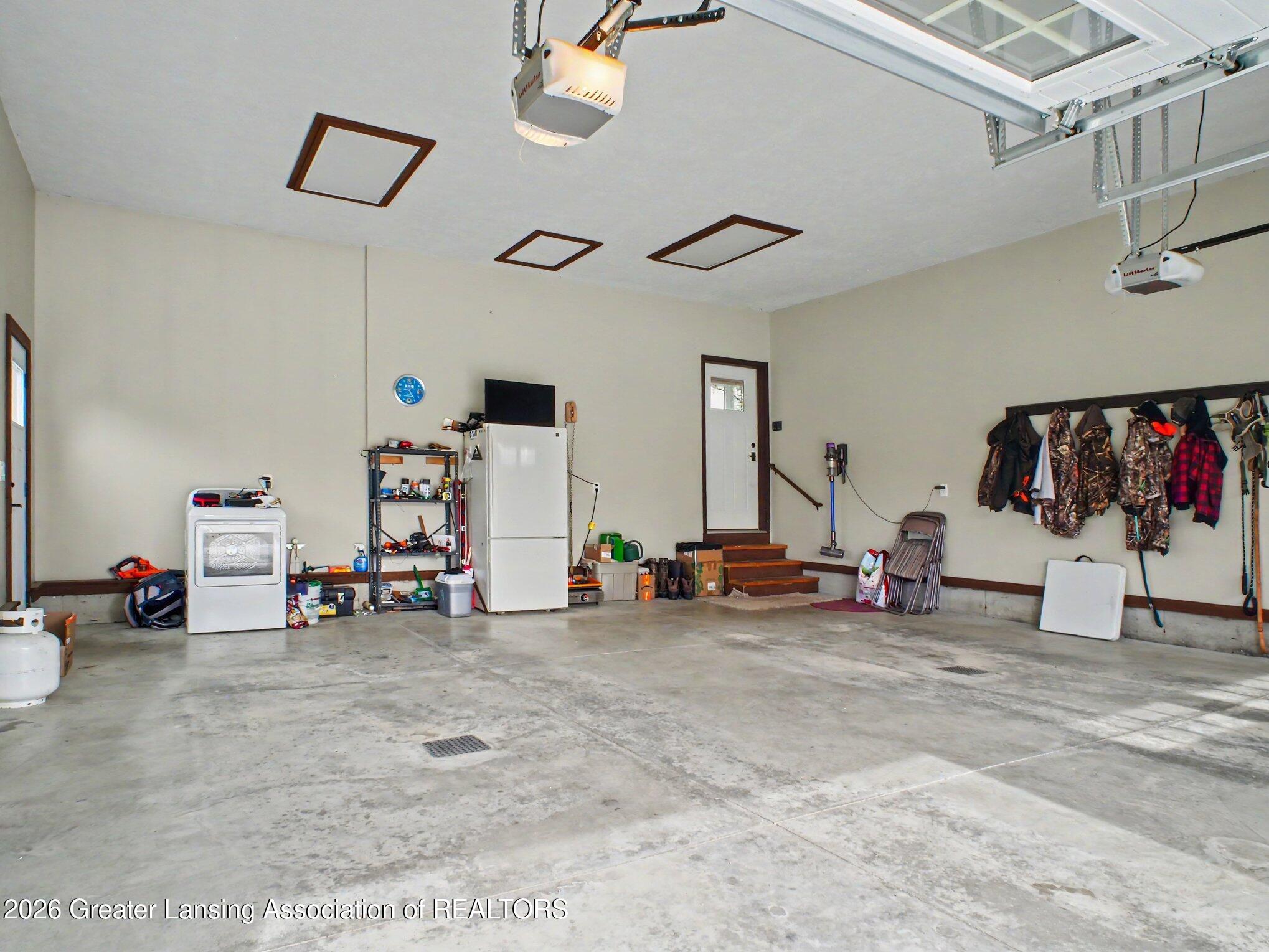 2005 North Meridian Road Ovid, MI 48866 - Photo 21 of 28 019_file_9450