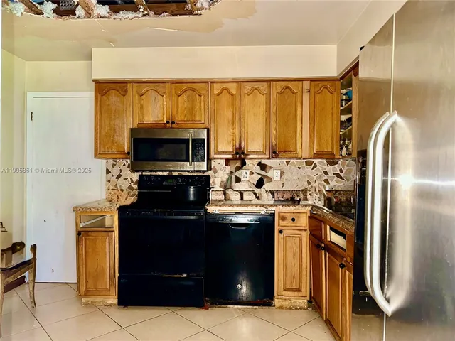 $435,000 | 51 Northwest 161st Street, Miami, FL 33169