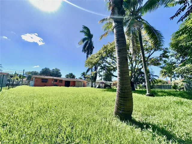 $435,000 | 51 Northwest 161st Street, Miami, FL 33169