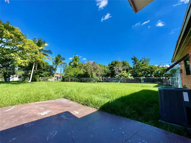 $435,000 | 51 Northwest 161st Street, Miami, FL 33169