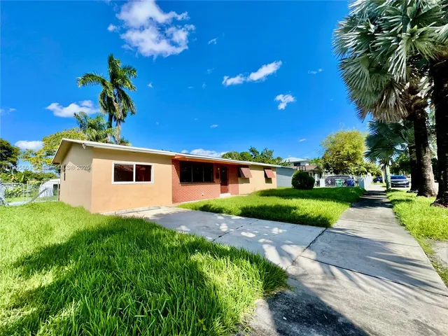 $435,000 | 51 Northwest 161st Street, Miami, FL 33169