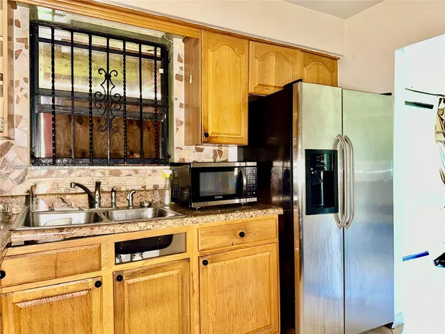 $435,000 | 51 Northwest 161st Street, Miami, FL 33169