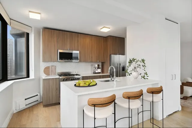 $7,695 | 345 East 94th Street, Unit 15A | Upper East Side