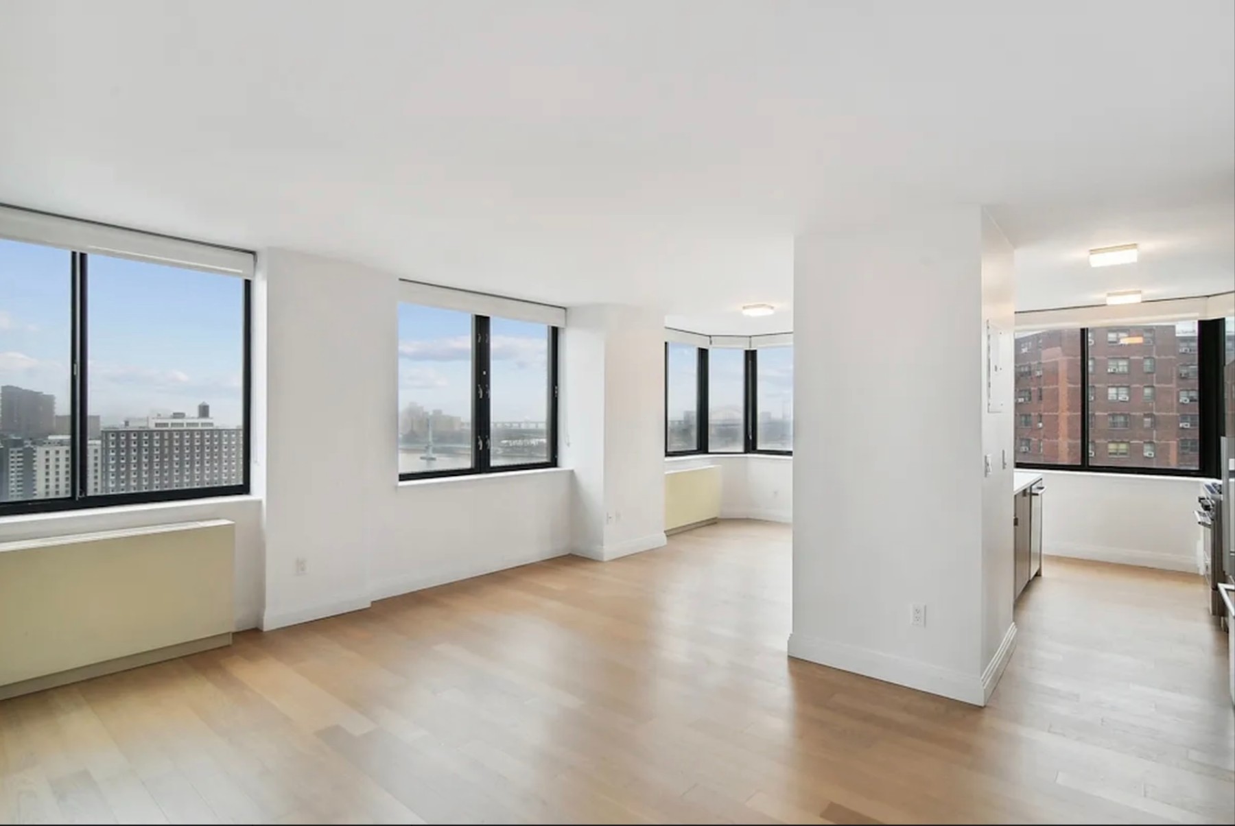 345 East 94th Street, Unit 15A Manhattan, NY 10128 - Photo 3 of 18 Photo 3