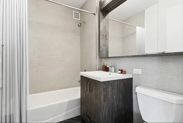 $7,695 | 345 East 94th Street, Unit 15A | Upper East Side