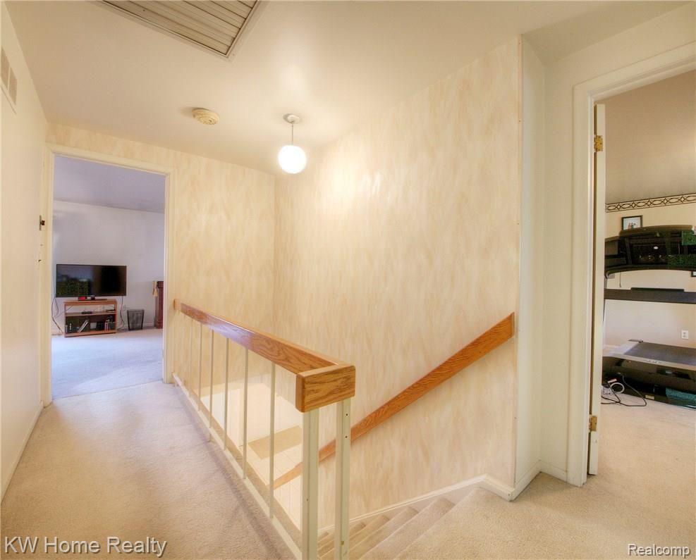 27135 Harvard Road Southfield, MI 48076 - Photo 16 of 29 930A4592_3_4.jpg