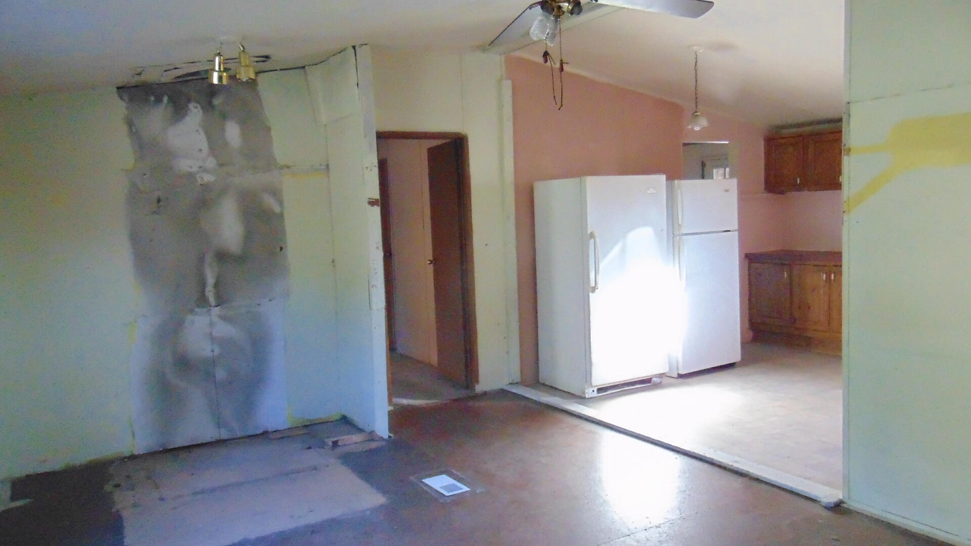 891 Main Road Burlington, ME 04417 - Photo 5 of 21 DSC05111