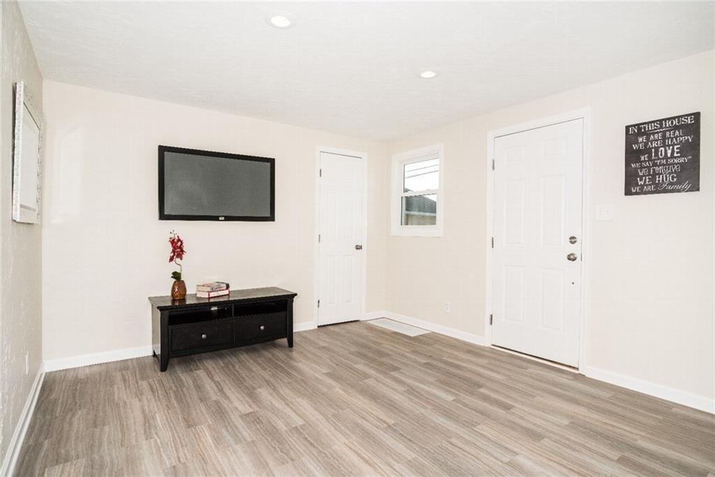 911 5 Pines Road North Huntingdon, PA 15642 - Photo 8 of 17 Gallery Image 8