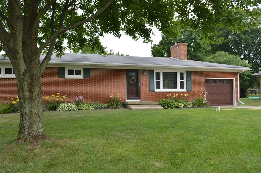 2725 Danbury Road Springfield, OH 45505 - Photo 2 of 21