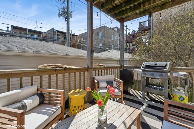 $782,200 | 3141 North Racine Avenue, Unit 1, Chicago, IL 60657