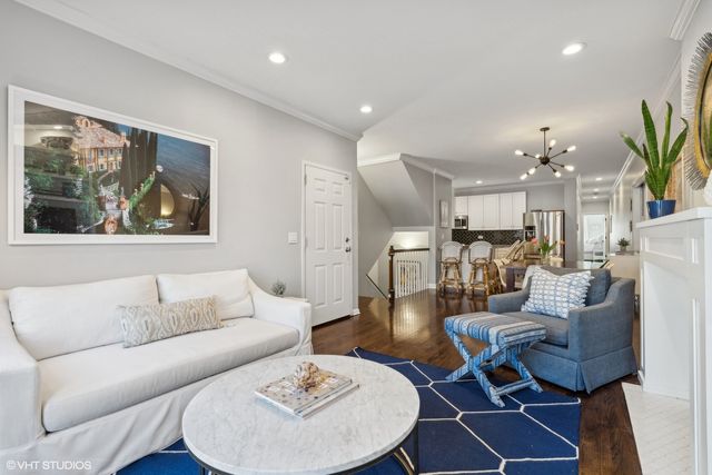 $782,200 | 3141 North Racine Avenue, Unit 1, Chicago, IL 60657