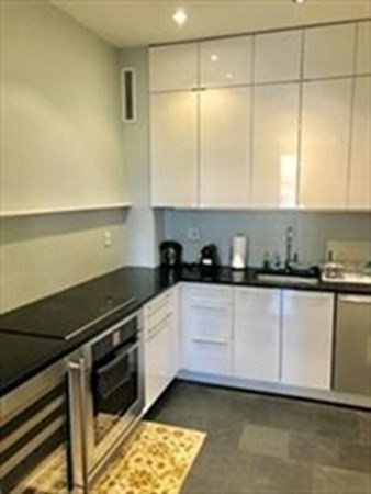 286 Beacon Street, Unit 4 Boston, MA 02116 - Photo 4 of 7