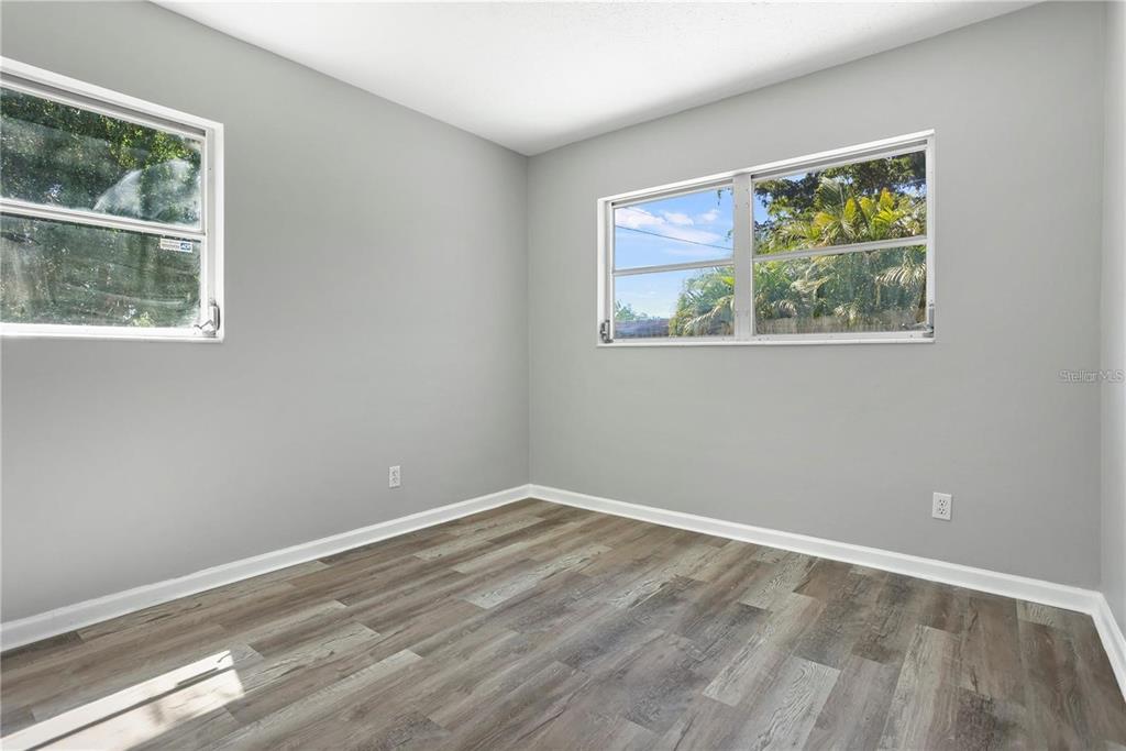 6615 Renssalaer Drive Bradenton, FL 34207 - Photo 17 of 31 a view of empty room with window