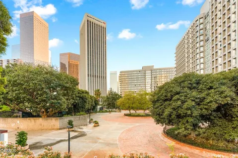$849,000 | 880 West 1st Street, Unit 302, Los Angeles, CA 90012
