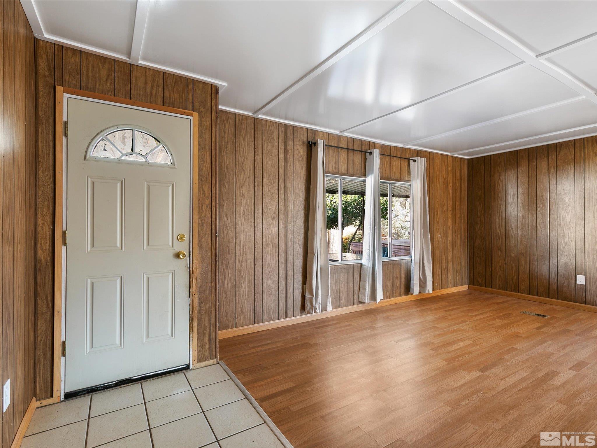 16350 Enargite Circle Reno, NV 89521 - Photo 3 of 18 Photo 3