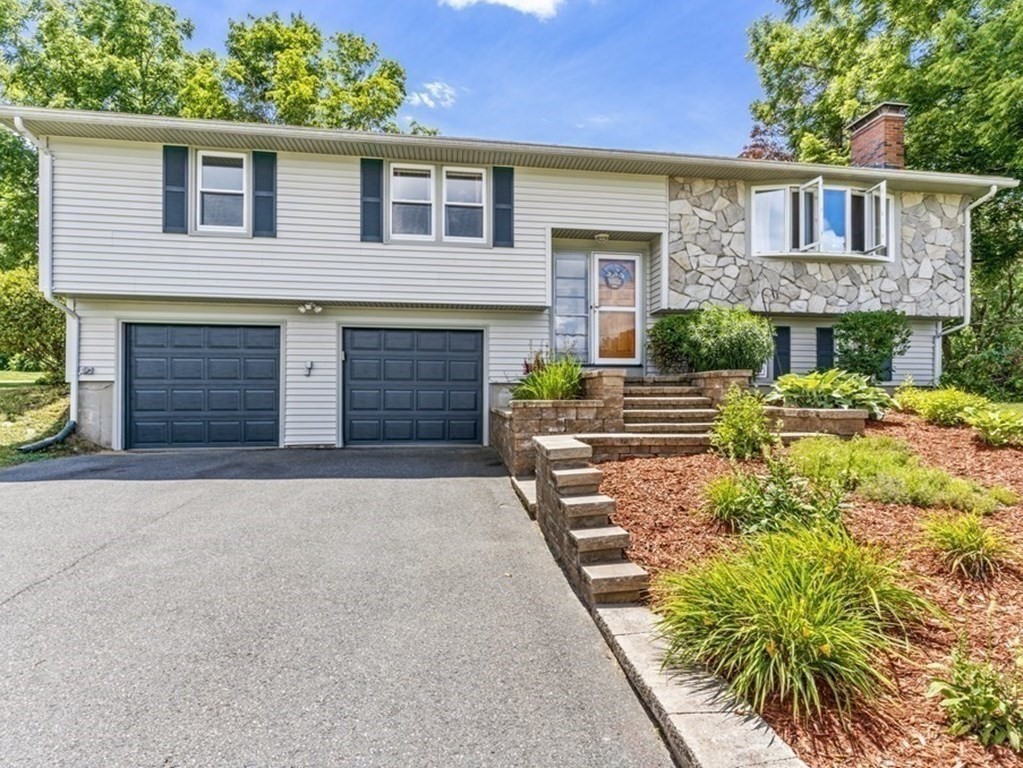 108 Gilbert Road Southampton, MA 01073 - Photo 3 of 39