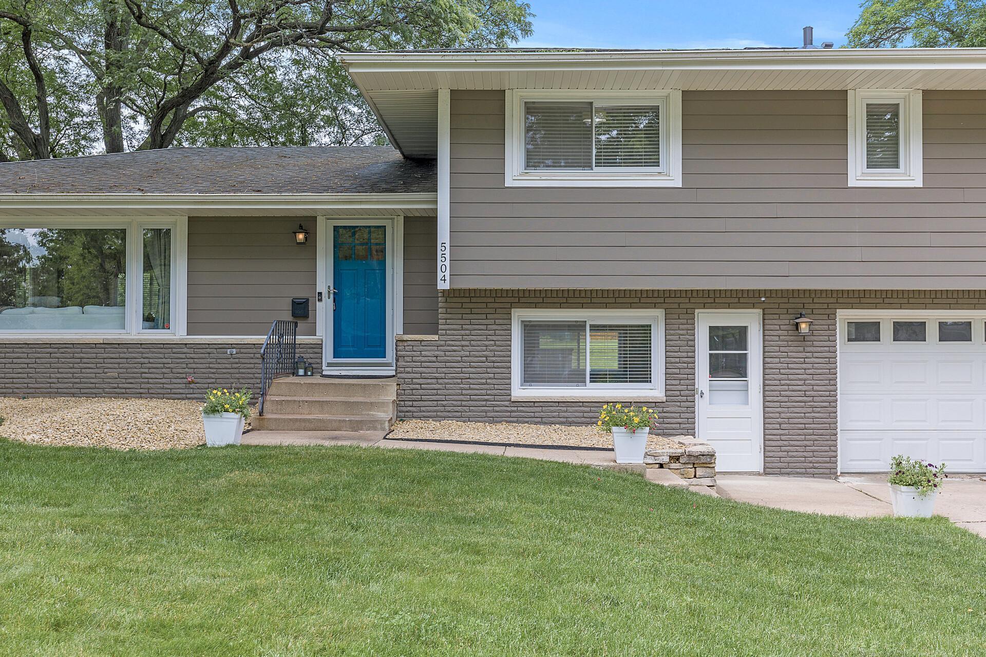 5504 McGuire Road Edina, MN 55439 - Photo 4 of 47