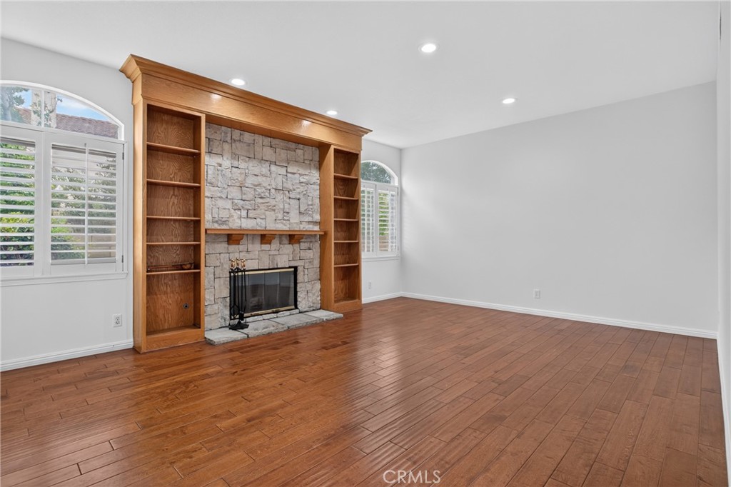 12056 Stone Gate Way Porter Ranch, CA 91326 - Photo 8 of 70