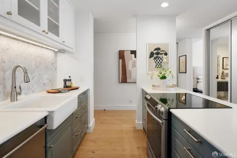$895,000 | 1001 Pine Street, Unit 1402, San Francisco, CA 94109