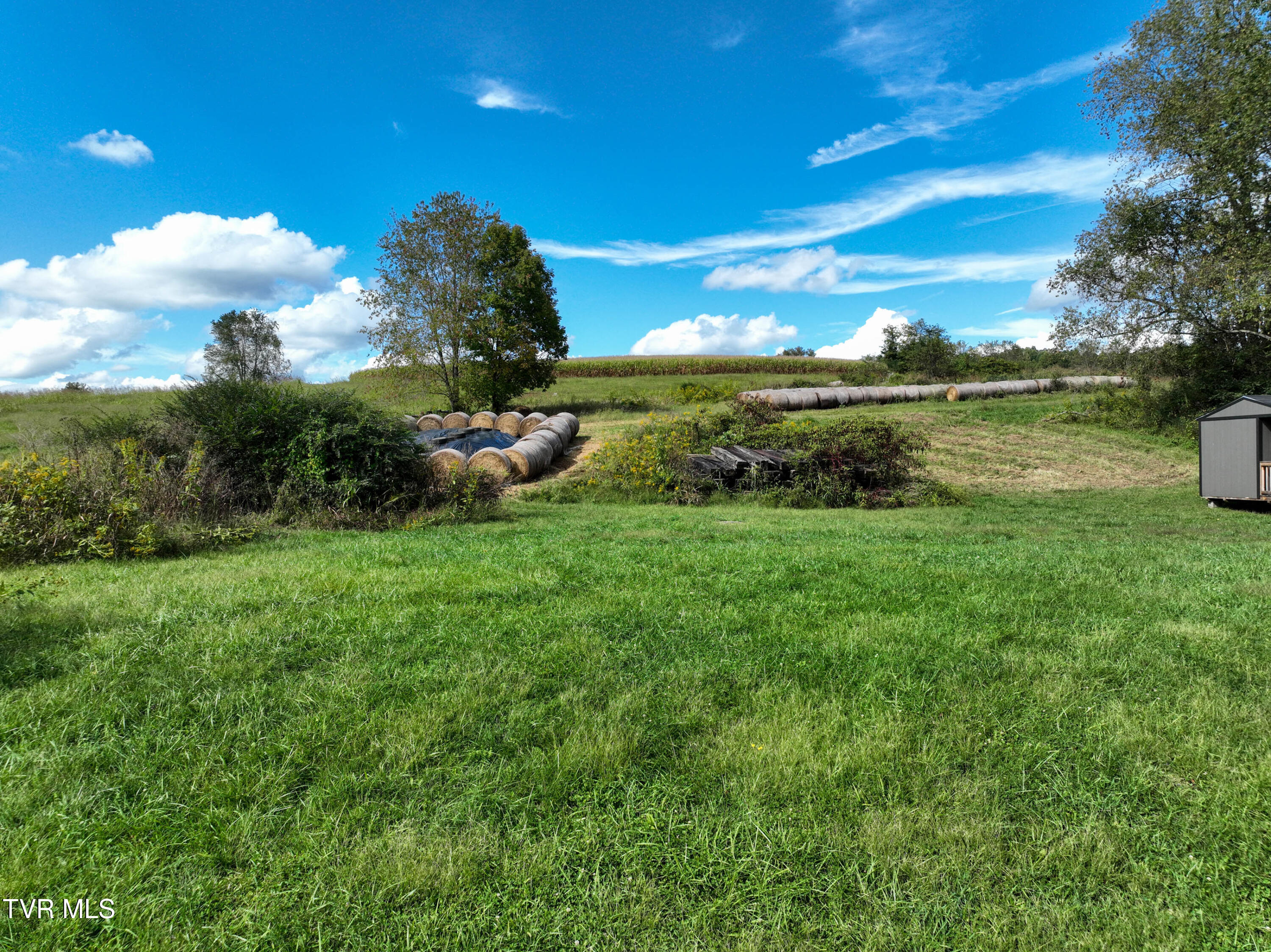 21527 Campground Road Bristol, VA 24202 - Photo 16 of 33 21527 Campground Rd Drone G UNIT-9