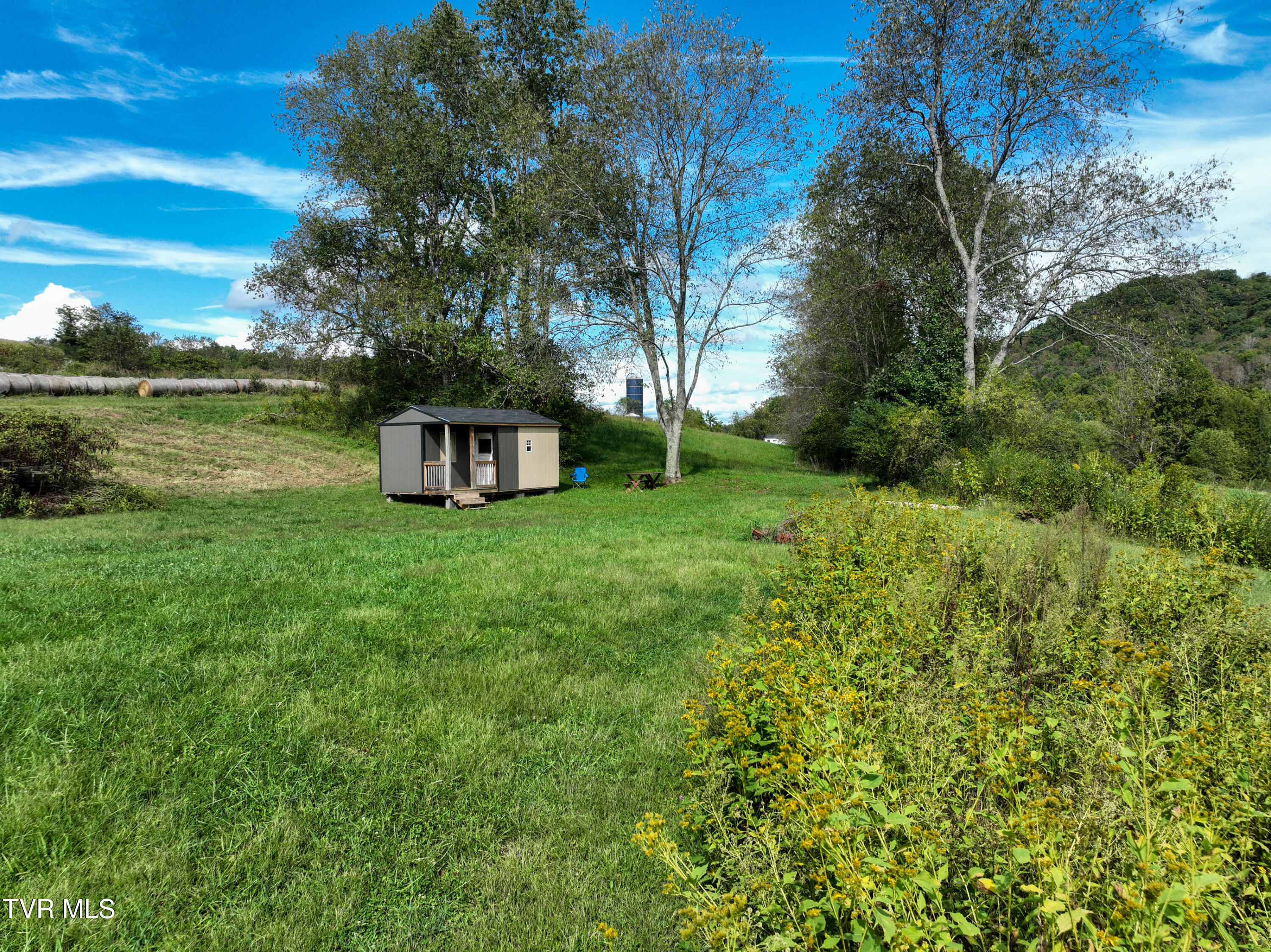 21527 Campground Road Bristol, VA 24202 - Photo 17 of 33 21527 Campground Rd Drone G UNIT-10