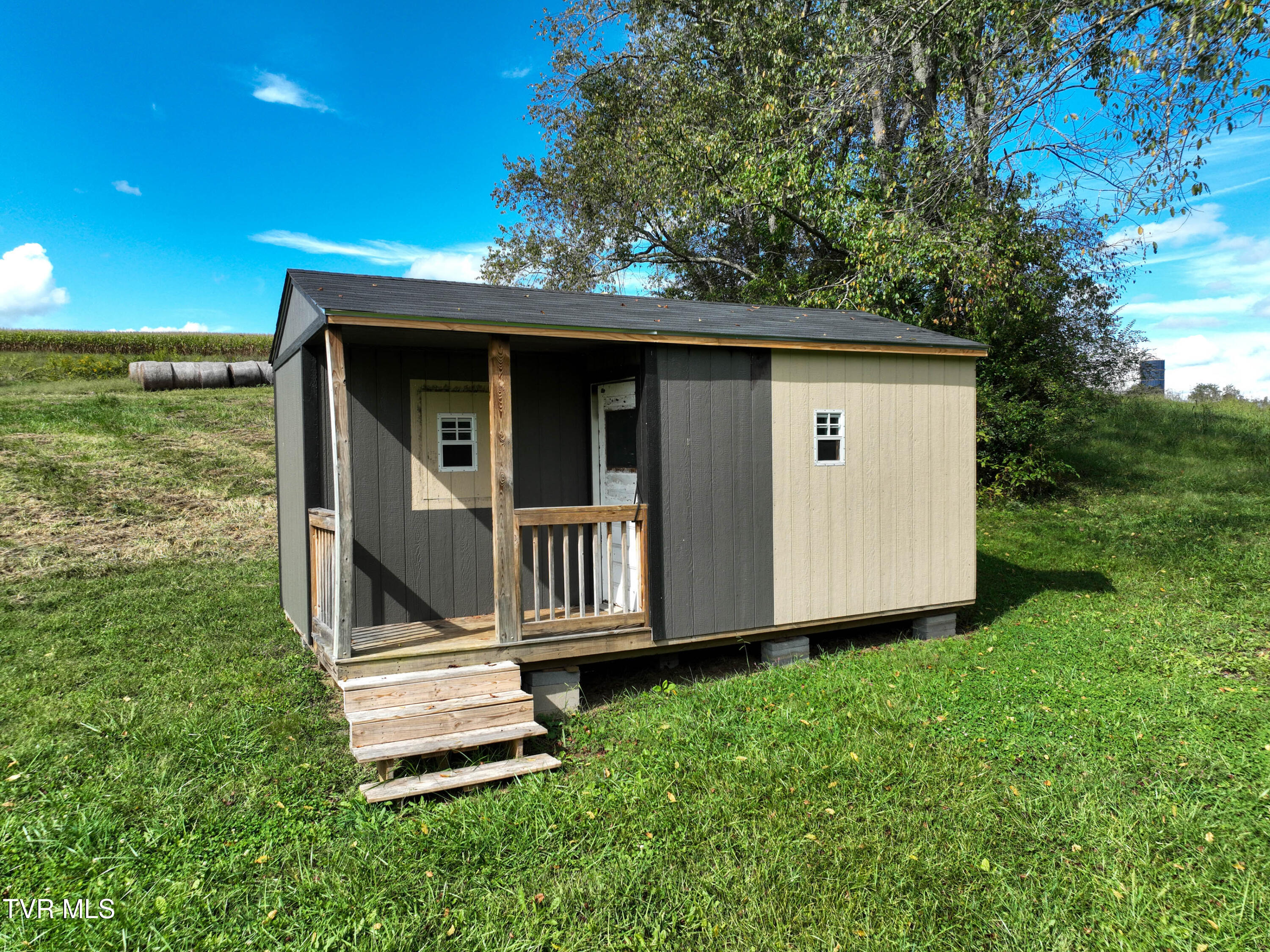 21527 Campground Road Bristol, VA 24202 - Photo 22 of 33 21527 Campground Rd Drone G UNIT-15