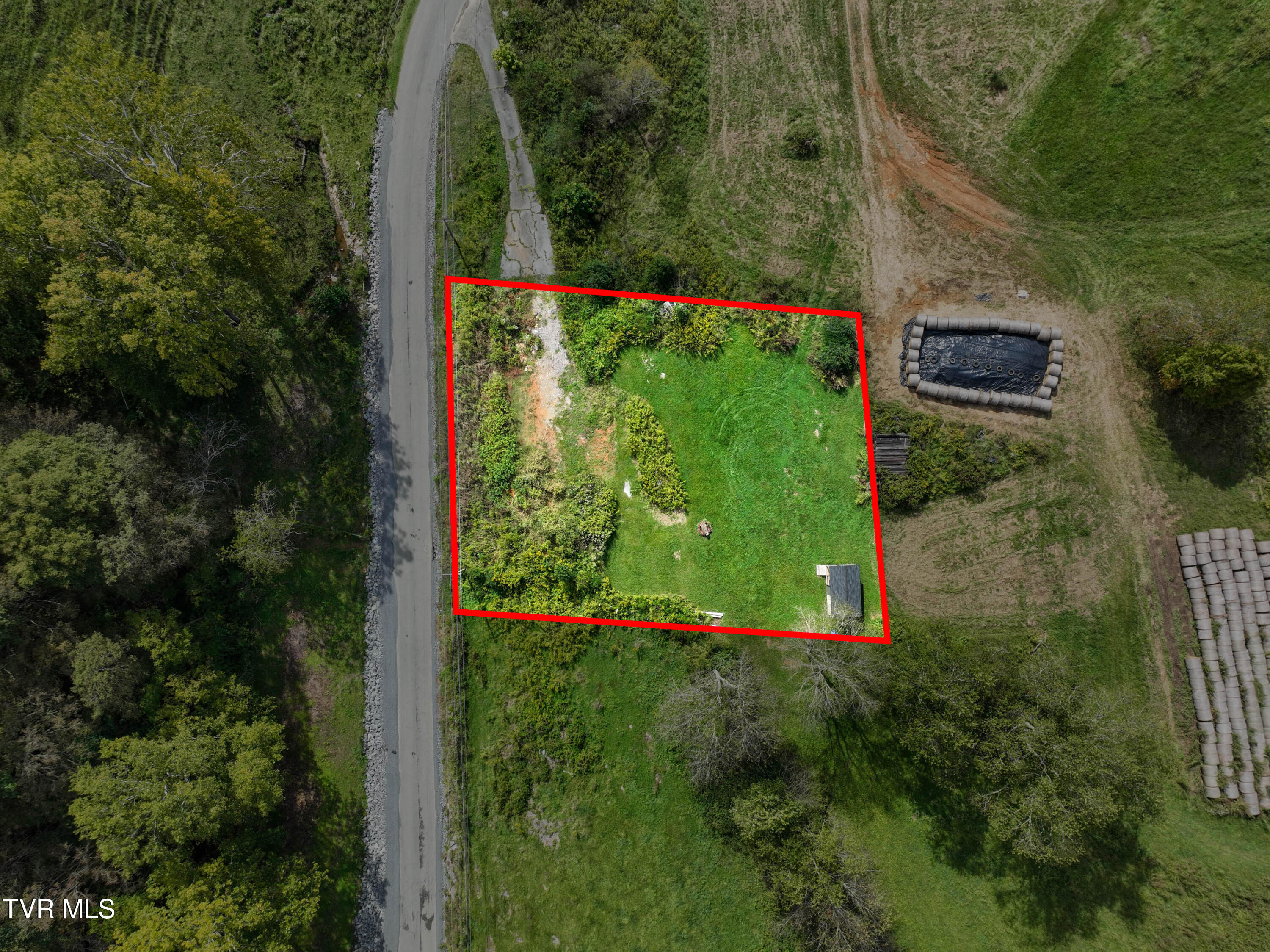 21527 Campground Road Bristol, VA 24202 - Photo 4 of 33 21527 Campground Rd Drone G UNIT-28