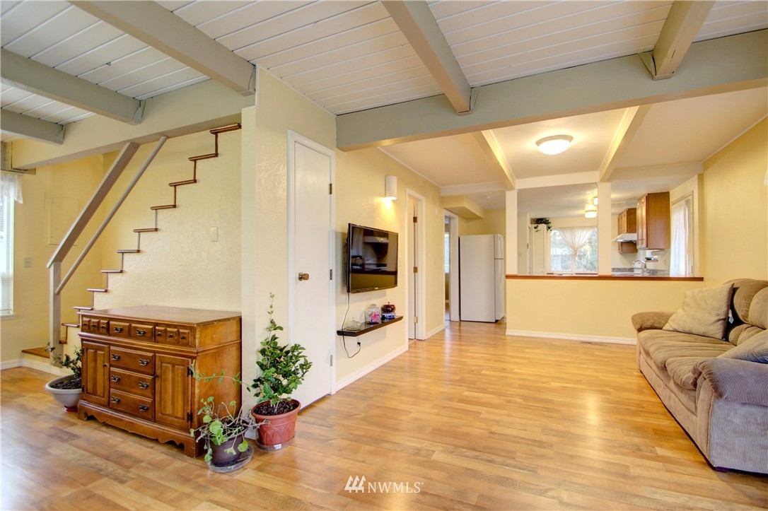 8255 Chilliwack Road Blaine, WA 98230 - Photo 3 of 24 Gallery Image 3