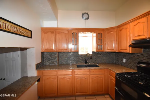 $275,000 | 3608 Douglas Avenue, El Paso, TX 79903