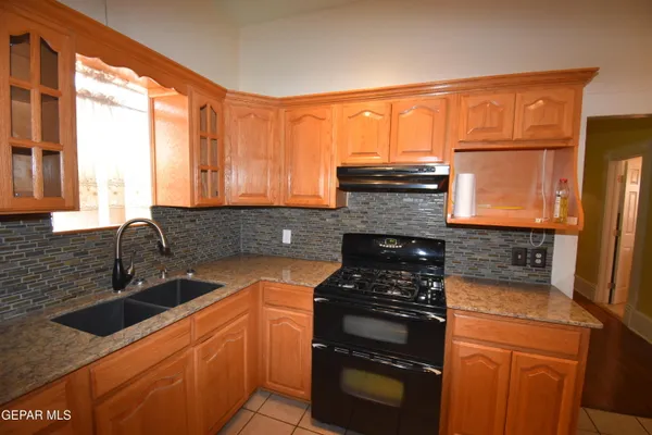 $275,000 | 3608 Douglas Avenue, El Paso, TX 79903