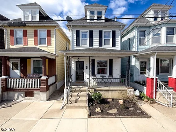 $285,000 | 82 Evelyn Avenue, Phillipsburg, NJ 08865