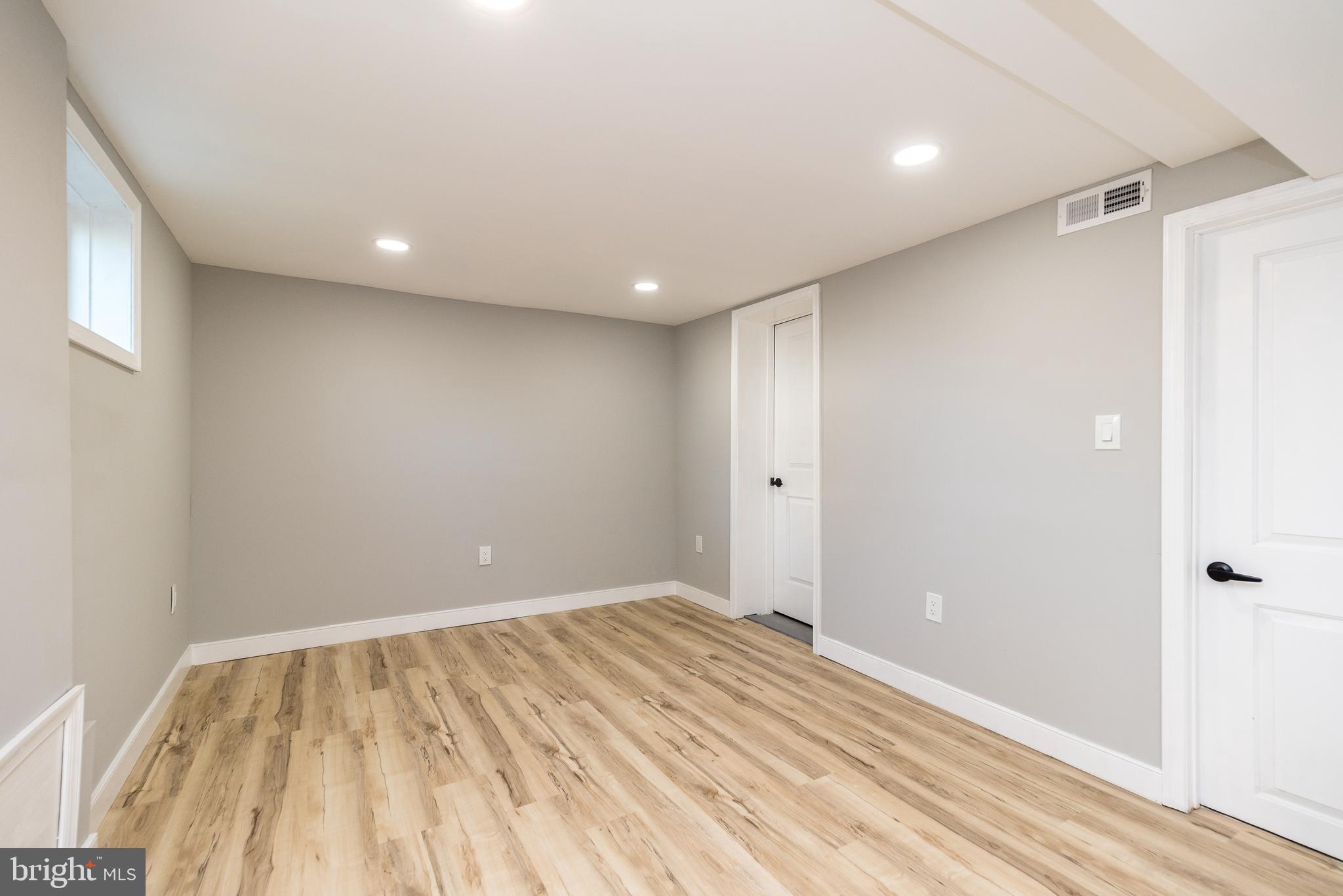 215 Ridge Street Lansdale, PA 19446 - Photo 16 of 28 Family room