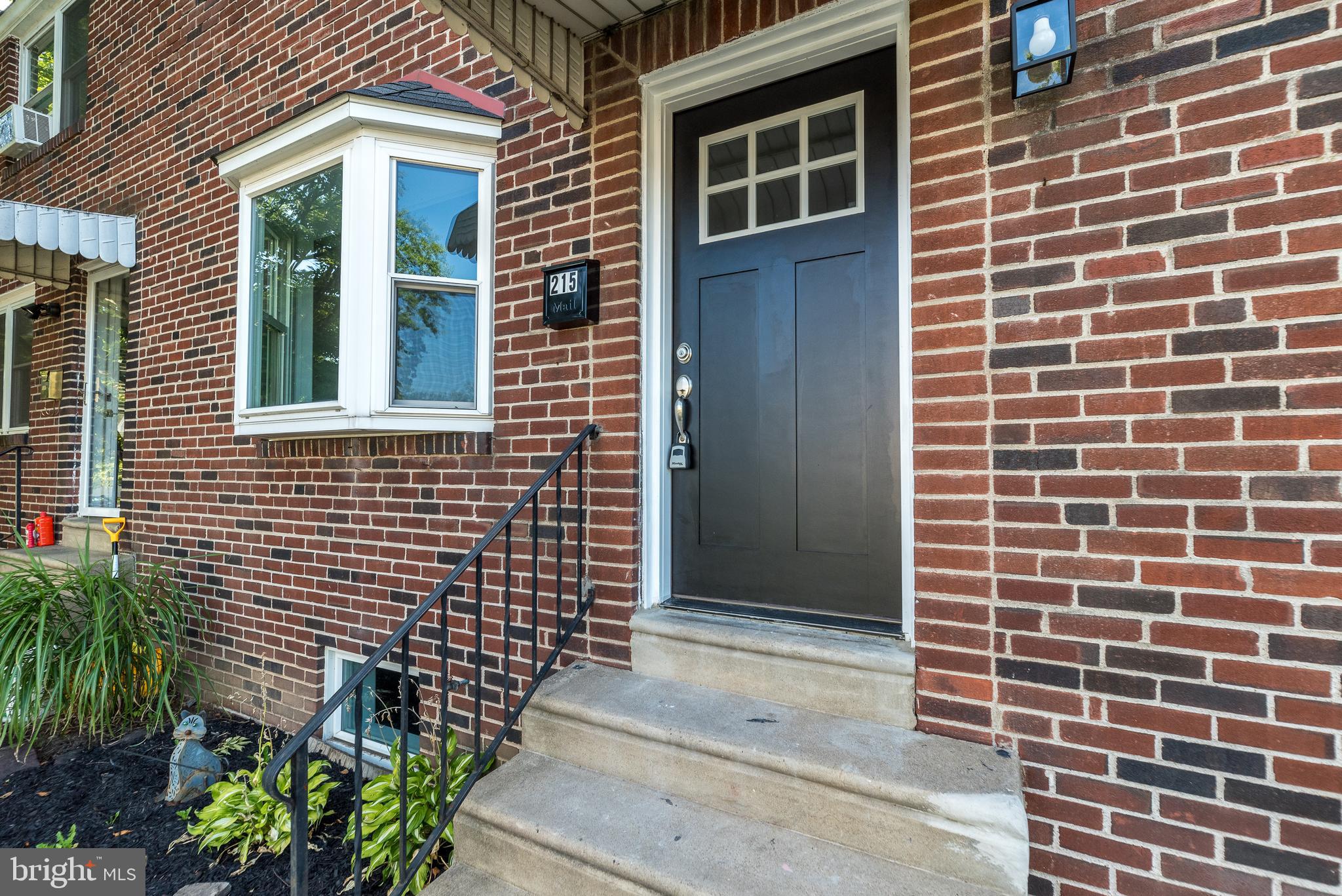 215 Ridge Street Lansdale, PA 19446 - Photo 26 of 28 Front entry