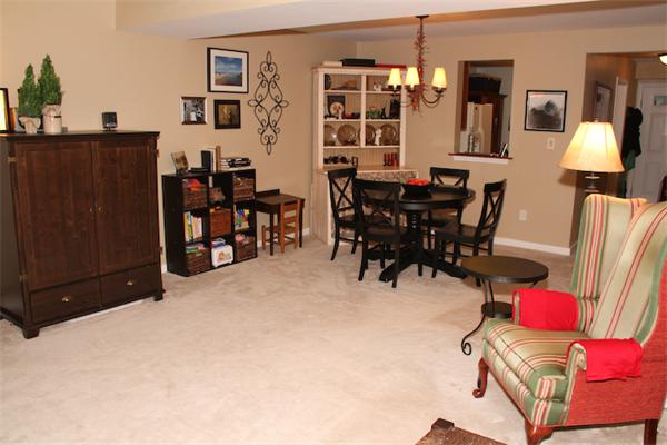 5 Apple Tree Hill Road, Unit 5 Hopkinton, MA 01748 - Photo 4 of 12 Gallery Image 4