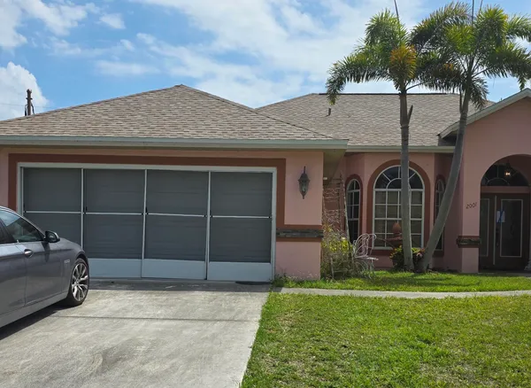 $469,000 | 2001 Southwest Salvatierra Boulevard, Port St. Lucie, FL 34987